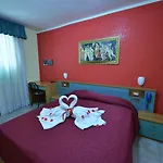 Hotel Martini 3*
