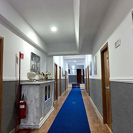 Martini Hotel