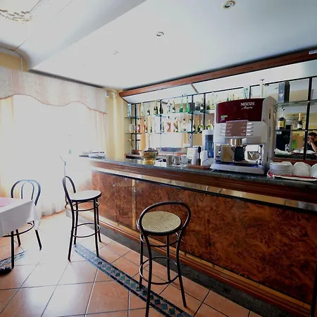 Отель Martini Casavatore